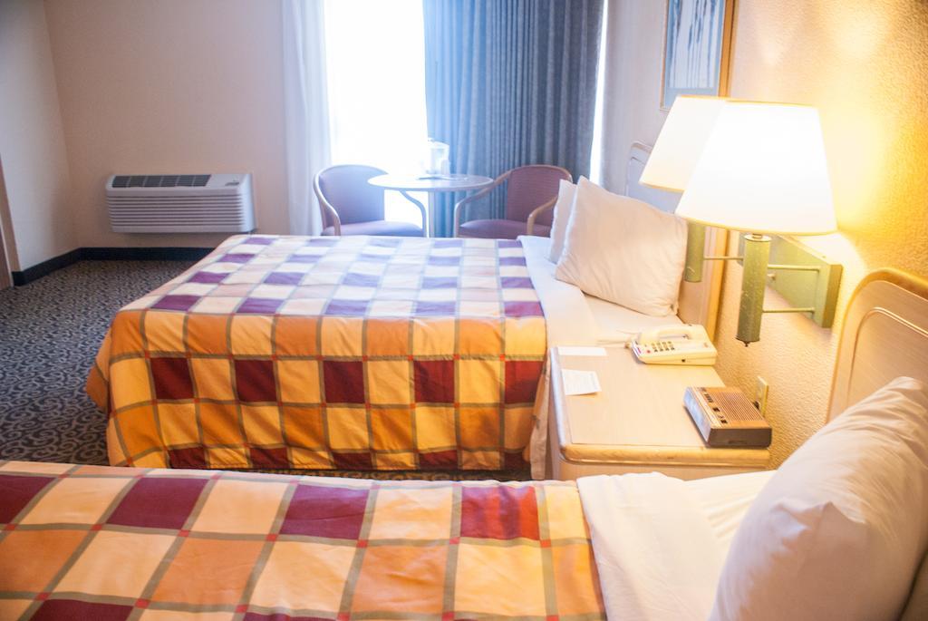 Red Lion Hotel Orlando Lake Buena Vista South- Near Disney Кіссіммі Номер фото